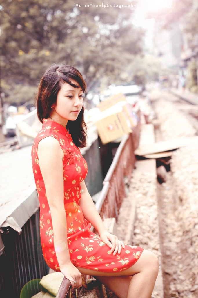 偷窥亚洲妇女撒尿